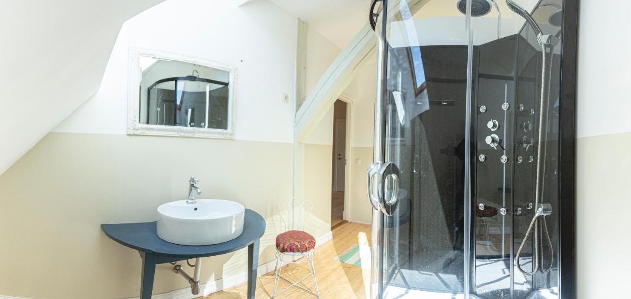 Guesthouse Kadrina Mois المظهر الخارجي الصورة