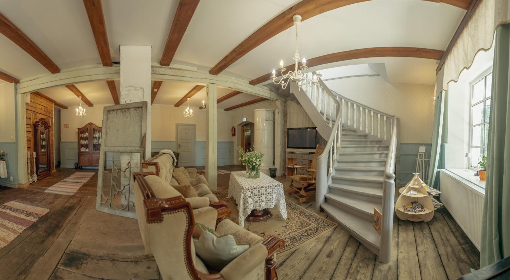 Guesthouse Kadrina Mois المظهر الخارجي الصورة